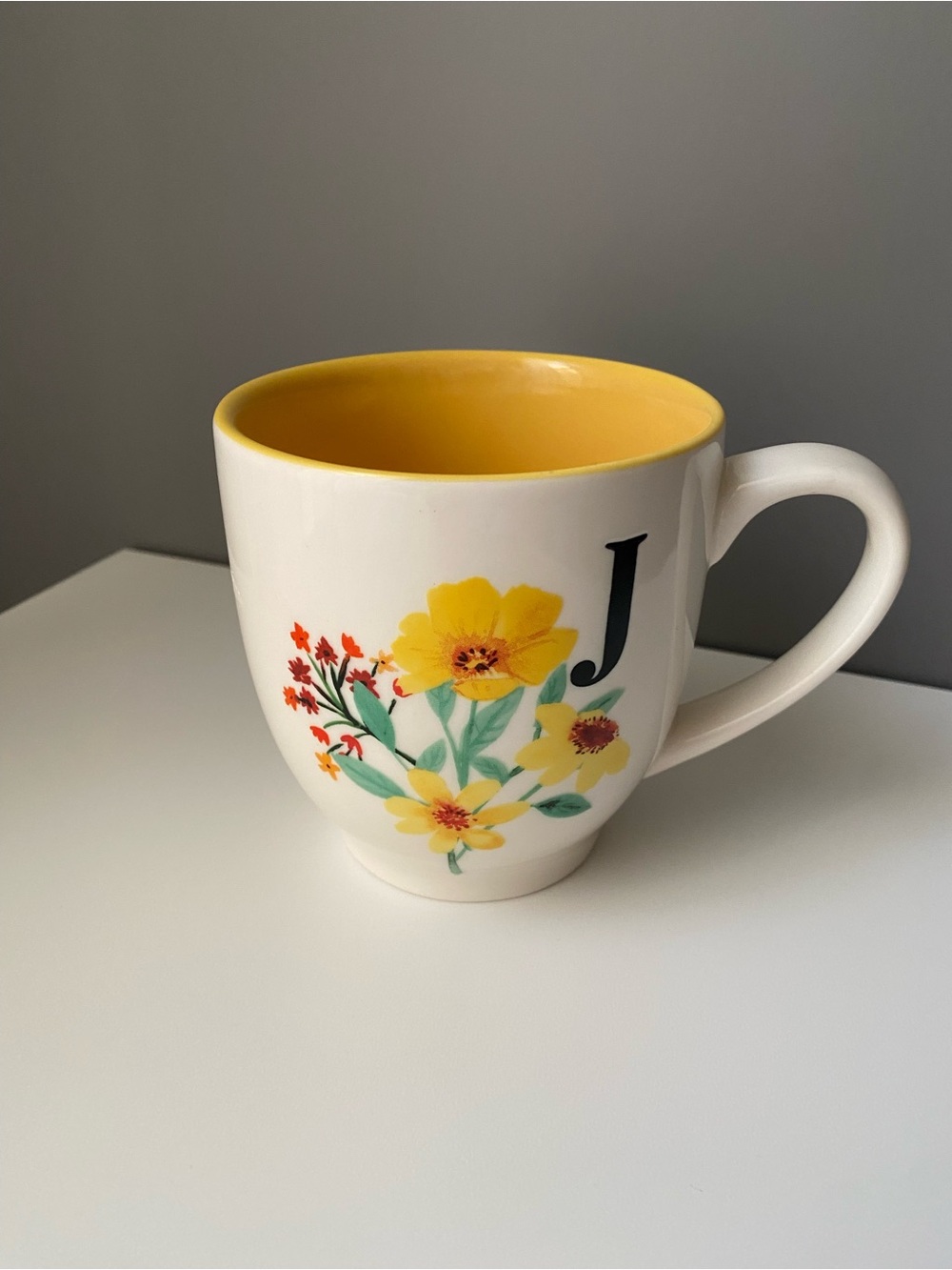 MODERN EXPRESSIONS MONOGRAM MUG LETTER  J  NEW